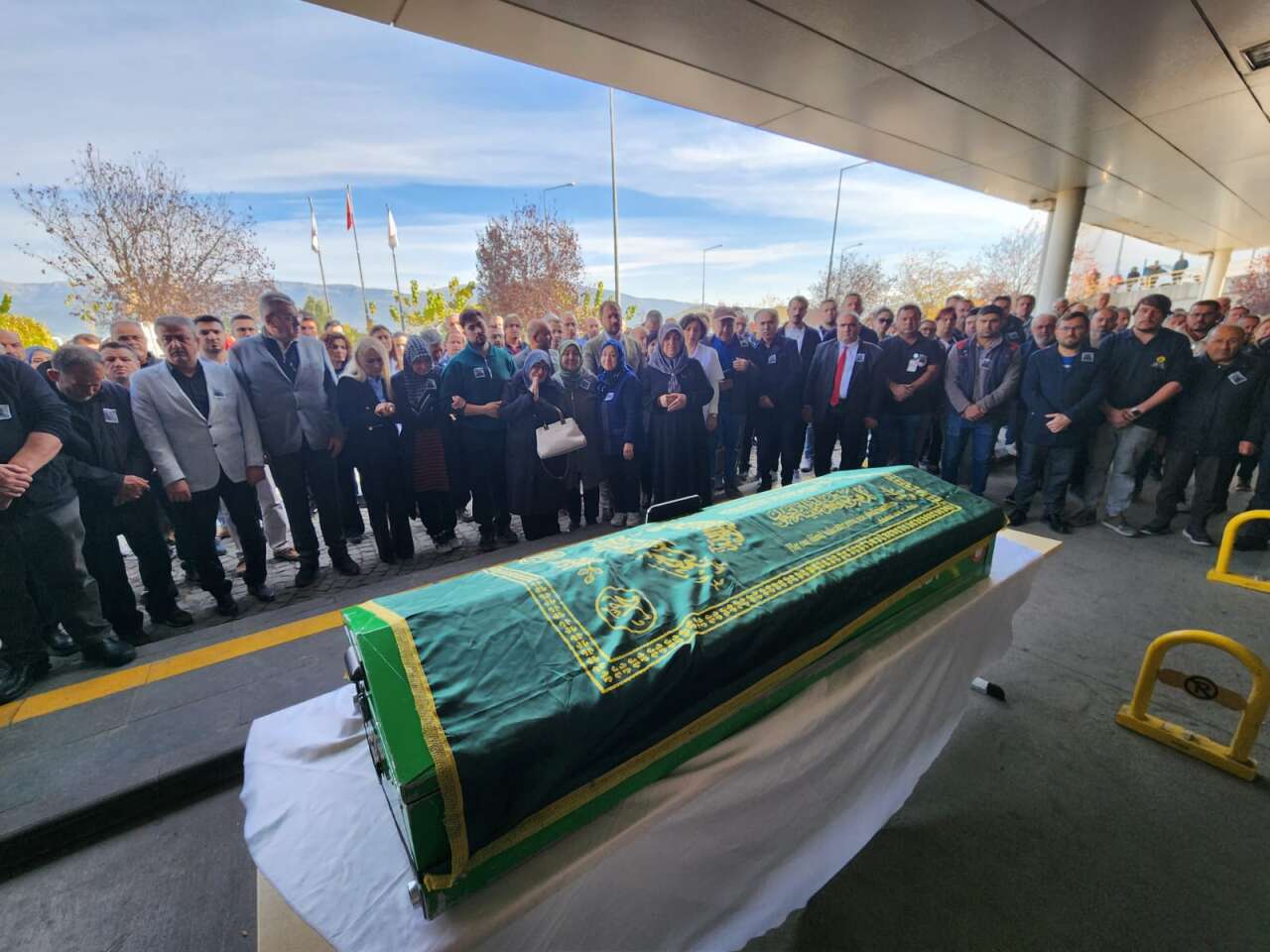 Muğla Eğitim Araştırma Hastanesi Personeli Ekrem Şababoğlu, Dualarla Son Yolculuğuna Uğurlandı 8